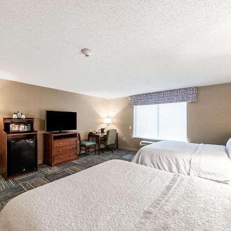 Hampton Inn Greenfield Bagian luar foto
