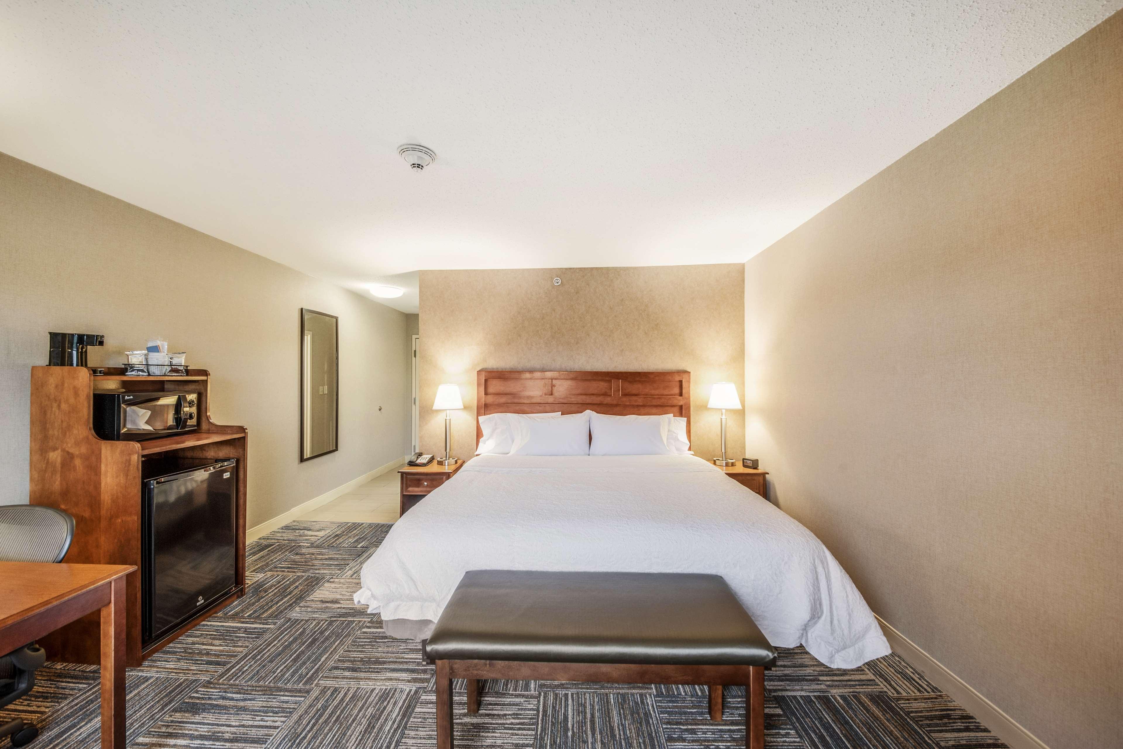 Hampton Inn Greenfield Bagian luar foto