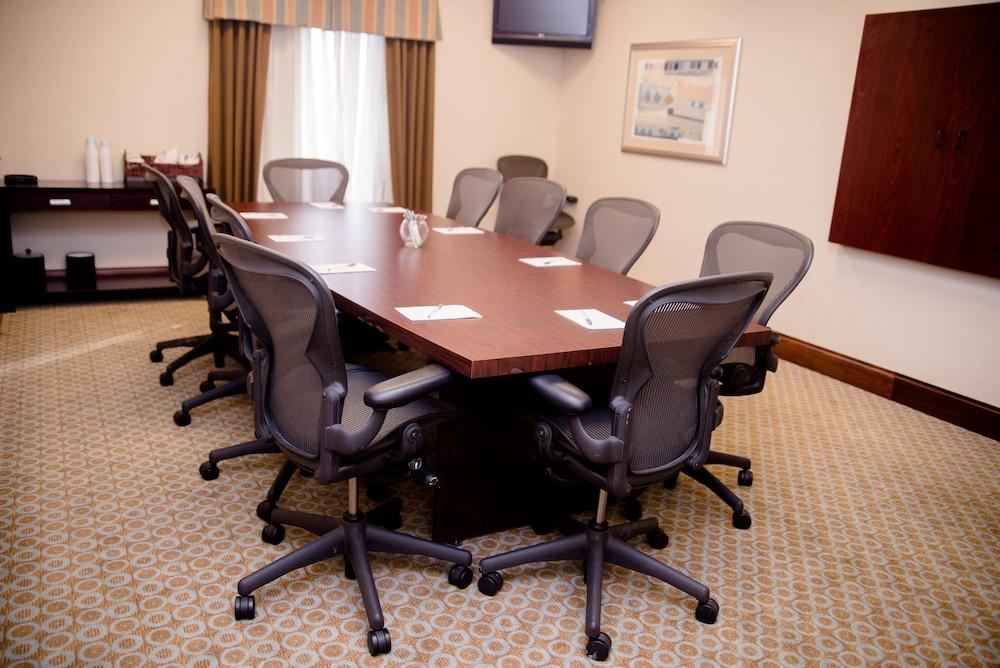 Hampton Inn Greenfield Bagian luar foto