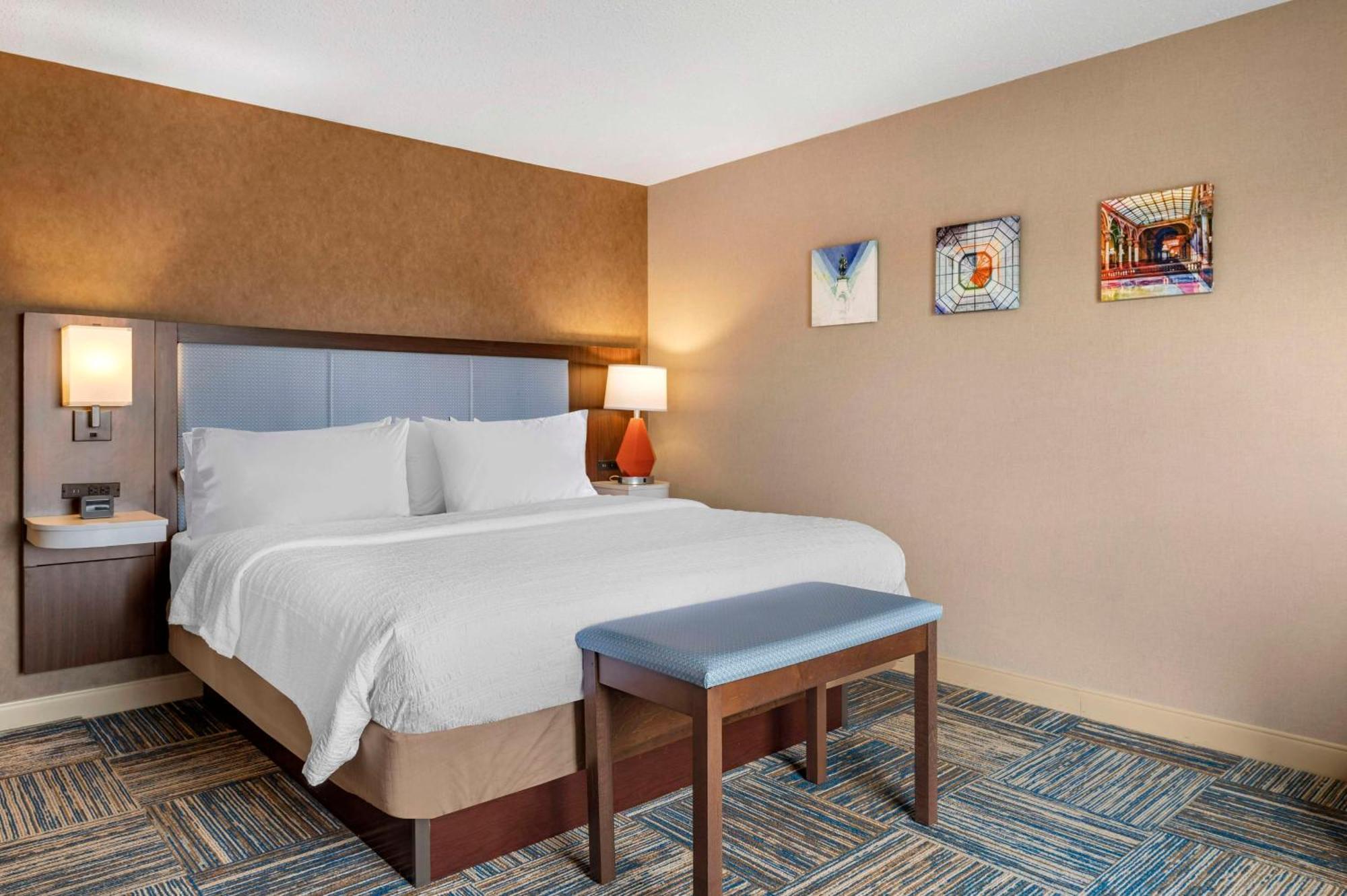 Hampton Inn Greenfield Bagian luar foto