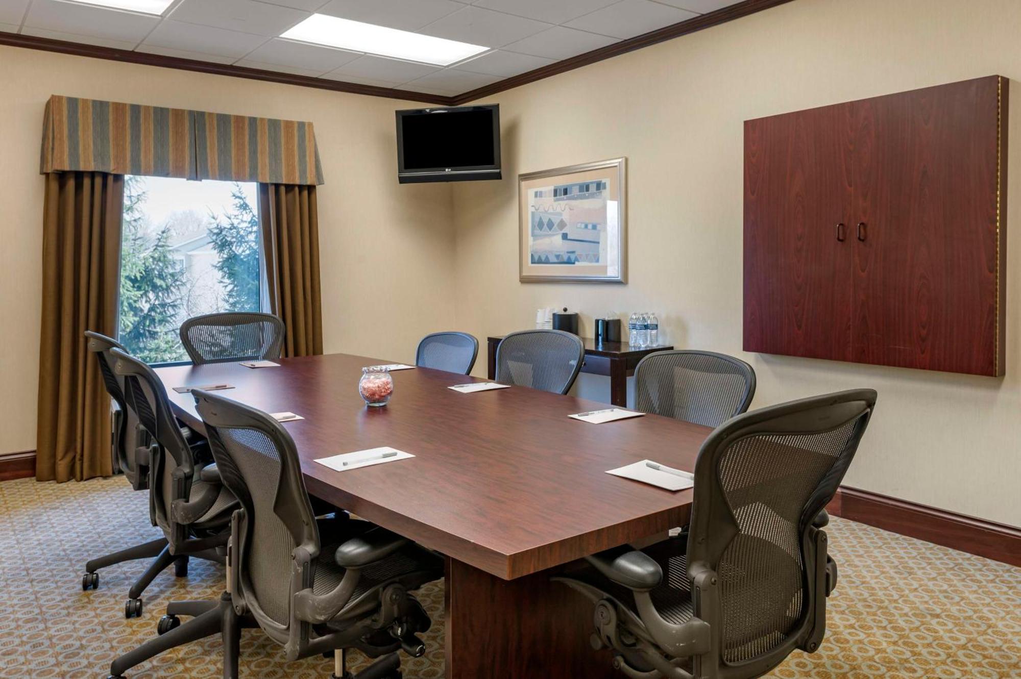 Hampton Inn Greenfield Bagian luar foto