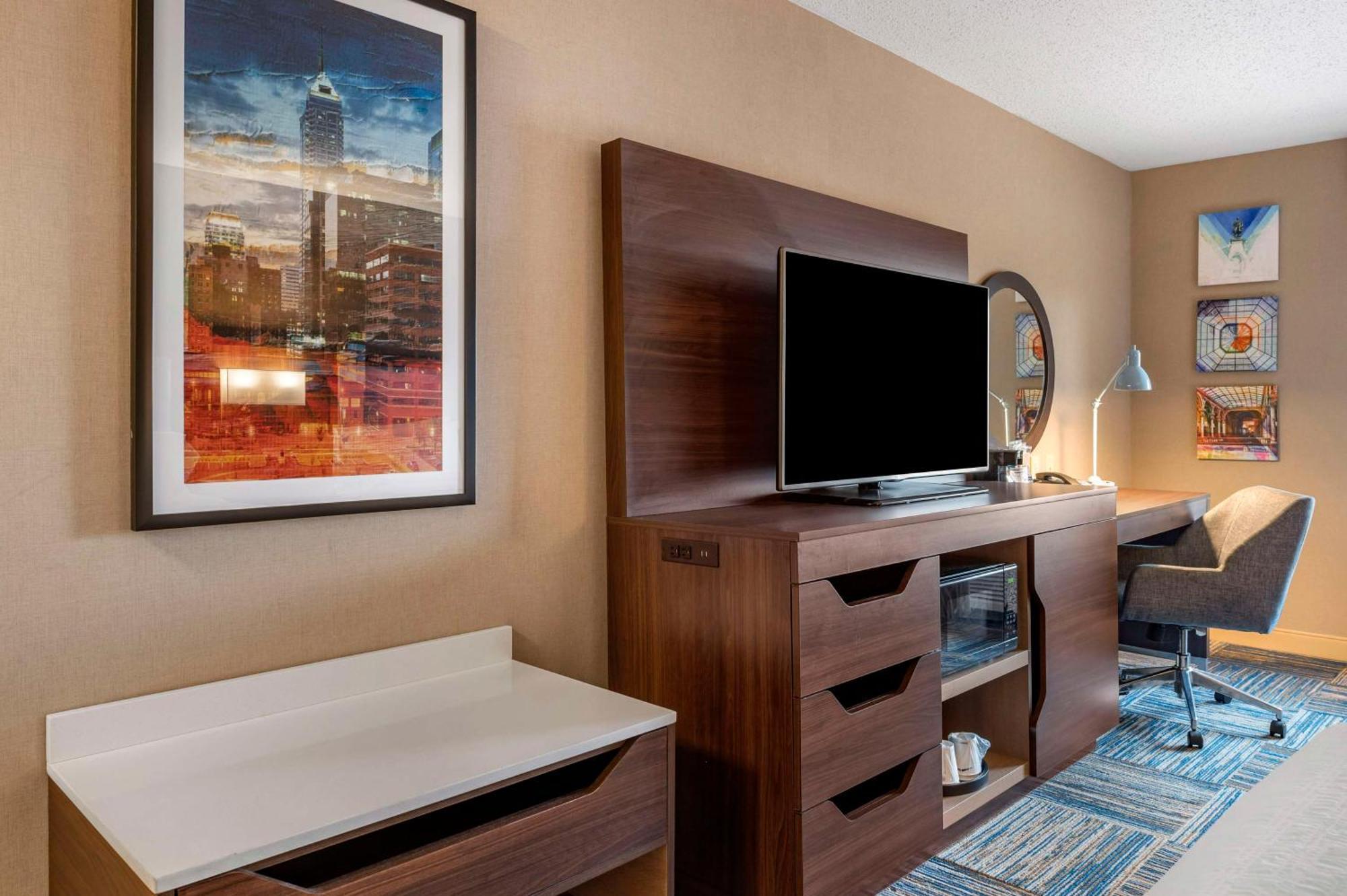Hampton Inn Greenfield Bagian luar foto