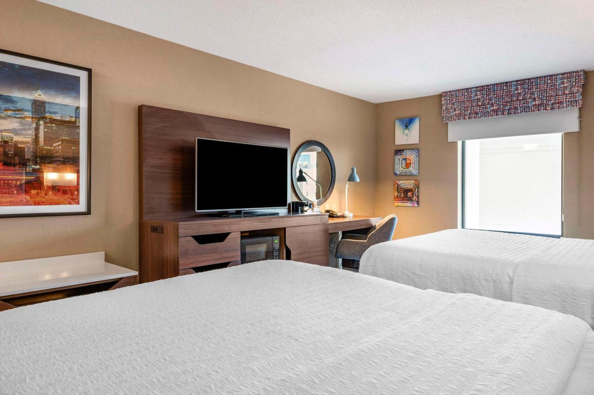 Hampton Inn Greenfield Bagian luar foto