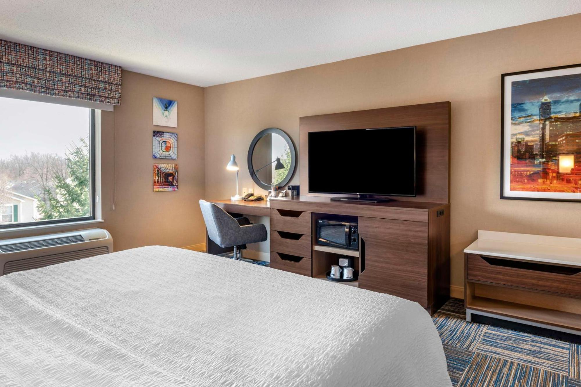 Hampton Inn Greenfield Bagian luar foto