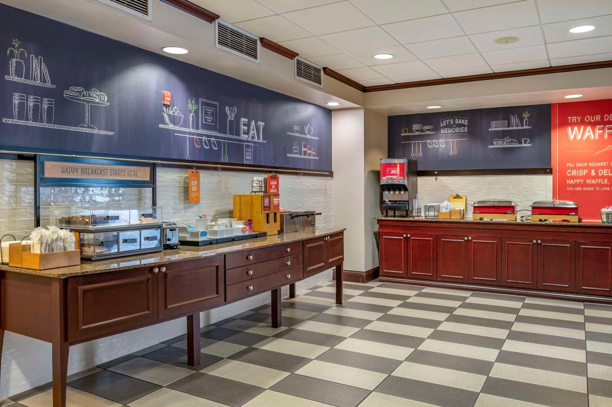 Hampton Inn Greenfield Bagian luar foto